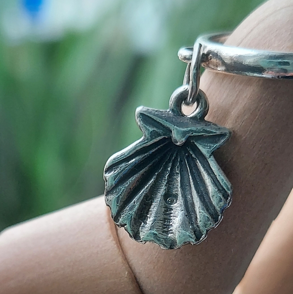 James Avery shell charm ring size 3